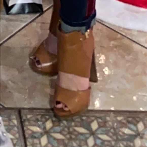 Michael Kors Wyatt Open Toe Booties - Picture 6 of 6